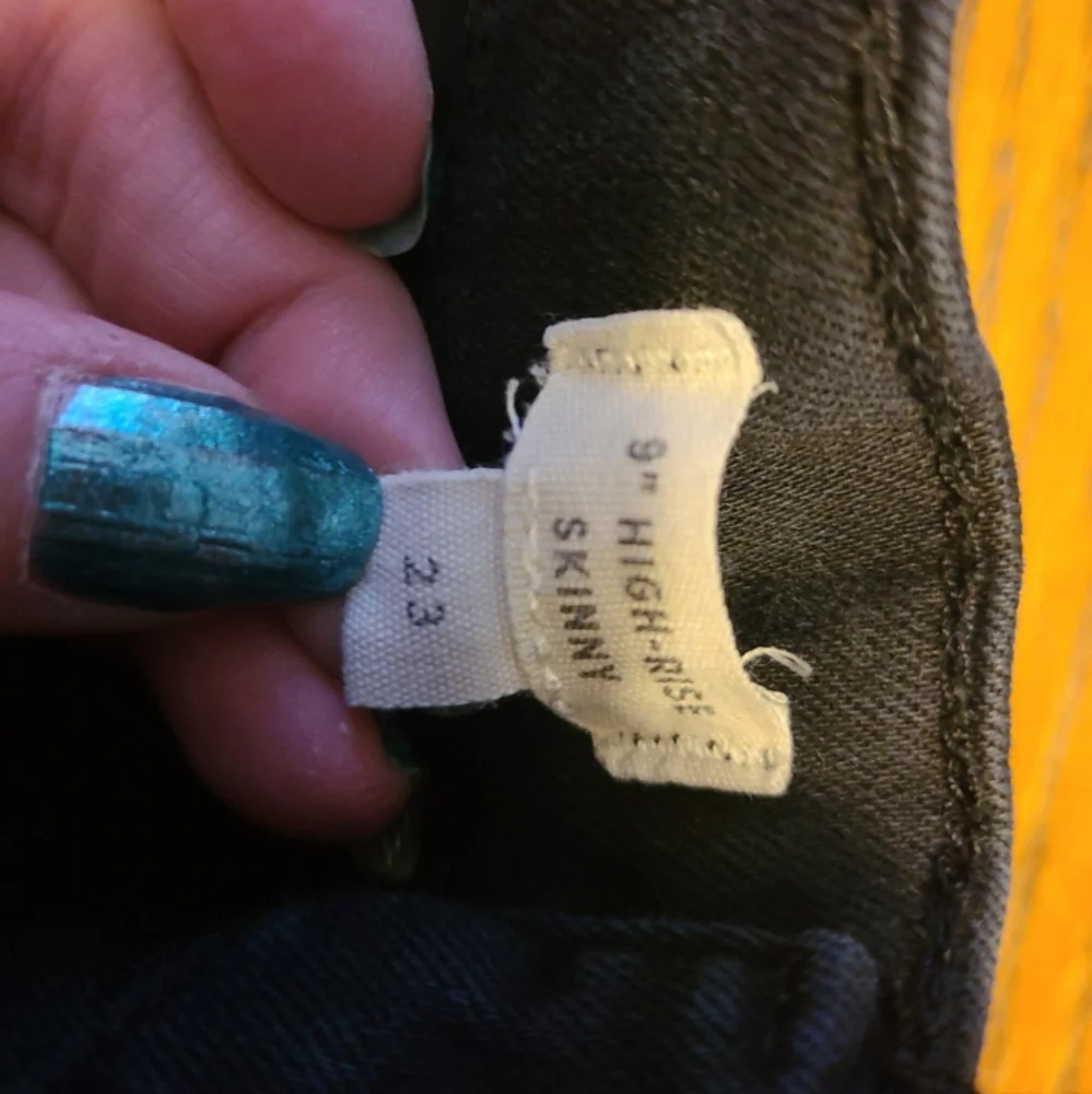 Madewell skinny 9"high rise - Picture 3 of 4